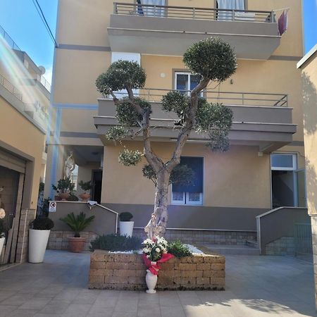 House Del Levante Locazione Turistica Bari Exterior photo