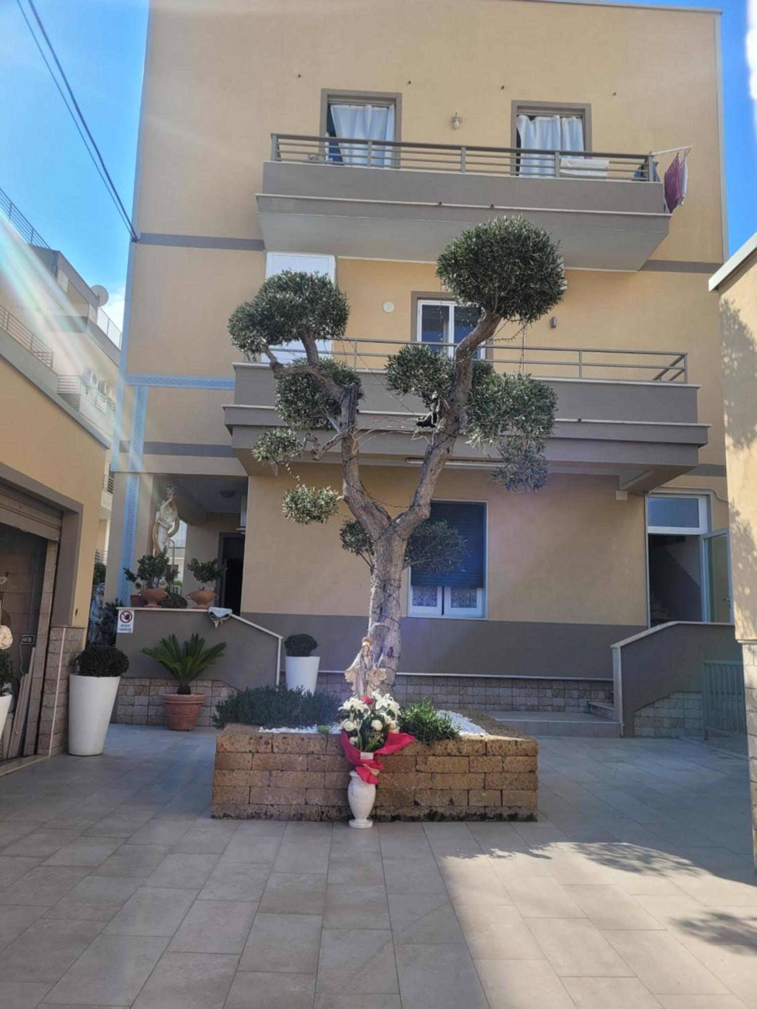 House Del Levante Locazione Turistica Bari Exterior photo